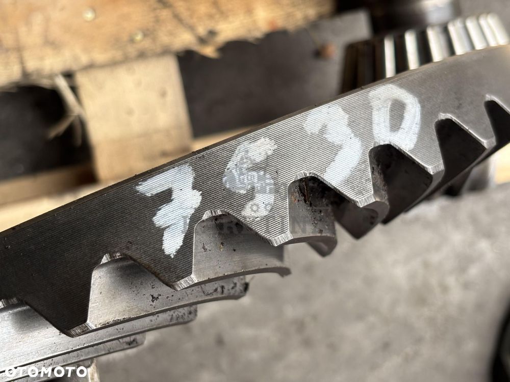 John Deere 7530 6170 6210 Mechanizm Różnicowy Atak RE565816 RE325246 R225505 R225507 - 4