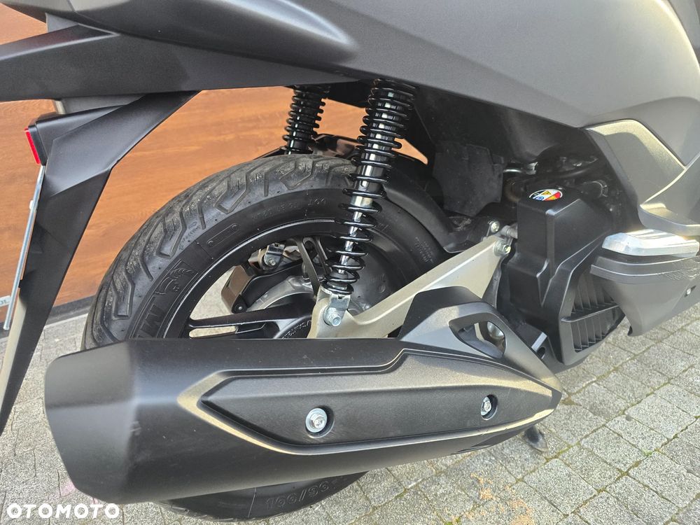 Honda PCX - 16