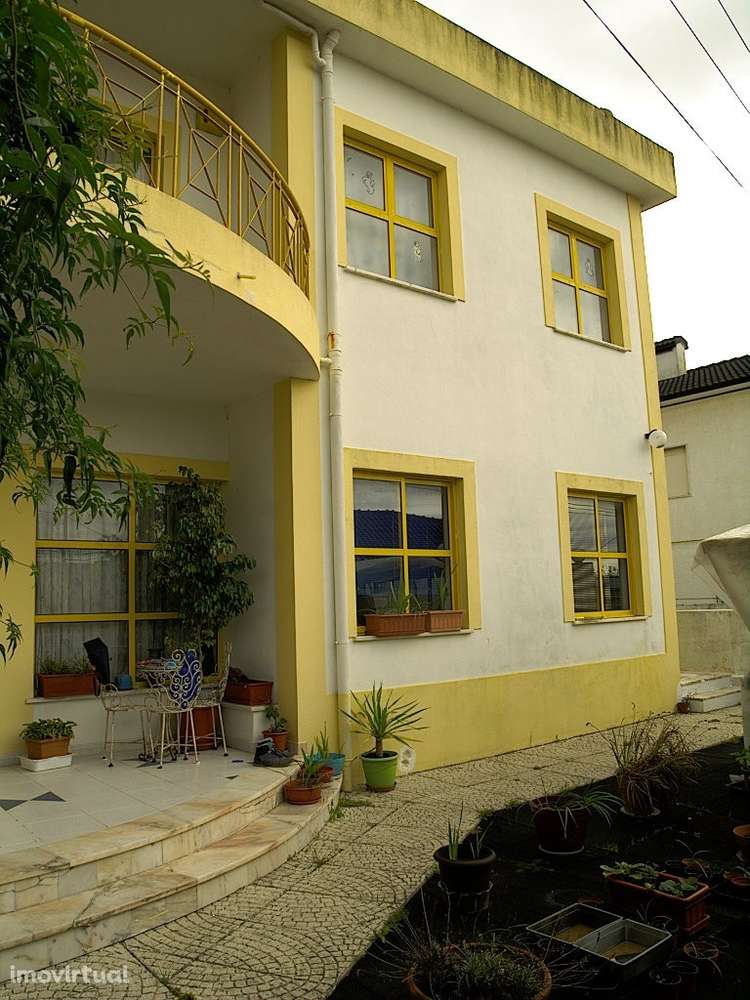 Moradia para venda na zona de Sintra, próximo da Abrunheira - Grande imagem: 3/6