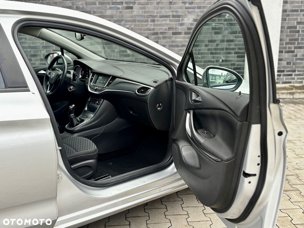 Opel Astra 1.4 T Enjoy - 19