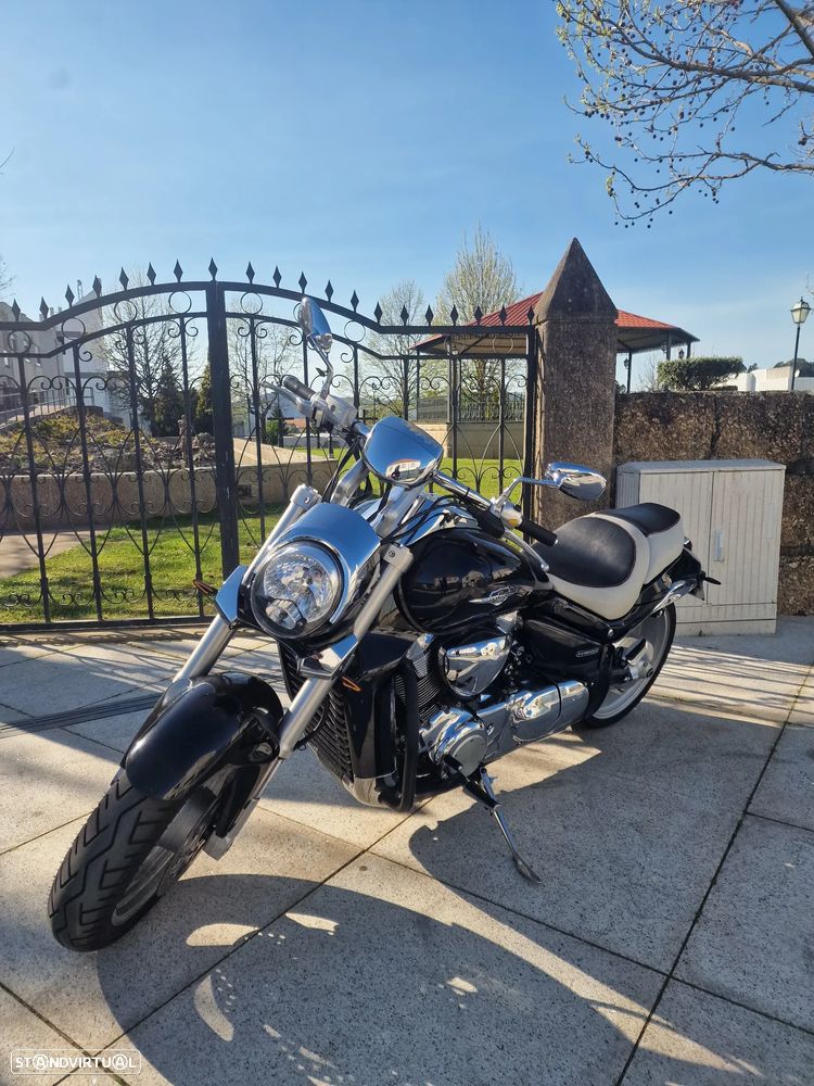 Suzuki Intruder M 1800R - 4