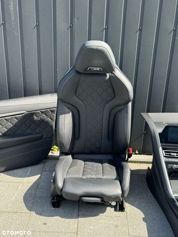 FOTELE TAPICERKA BMW M8 F92 G15 SPORTOWE MPAKIET SKÓRA MERYNOS CZARNA - 3