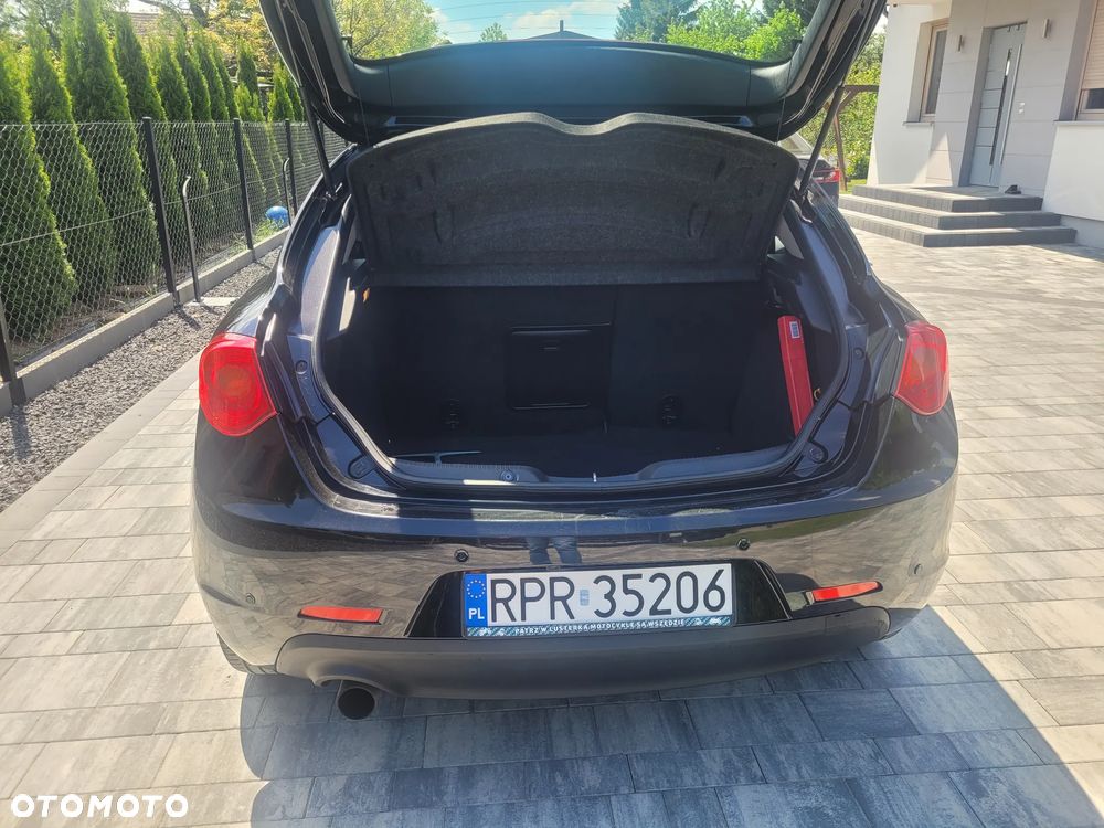 Alfa Romeo Giulietta 1.6 JTDM - 4