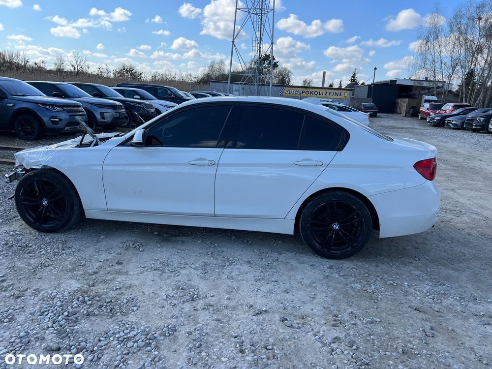 BMW Seria 3 330i xDrive Edition Luxury Line Purity - 6