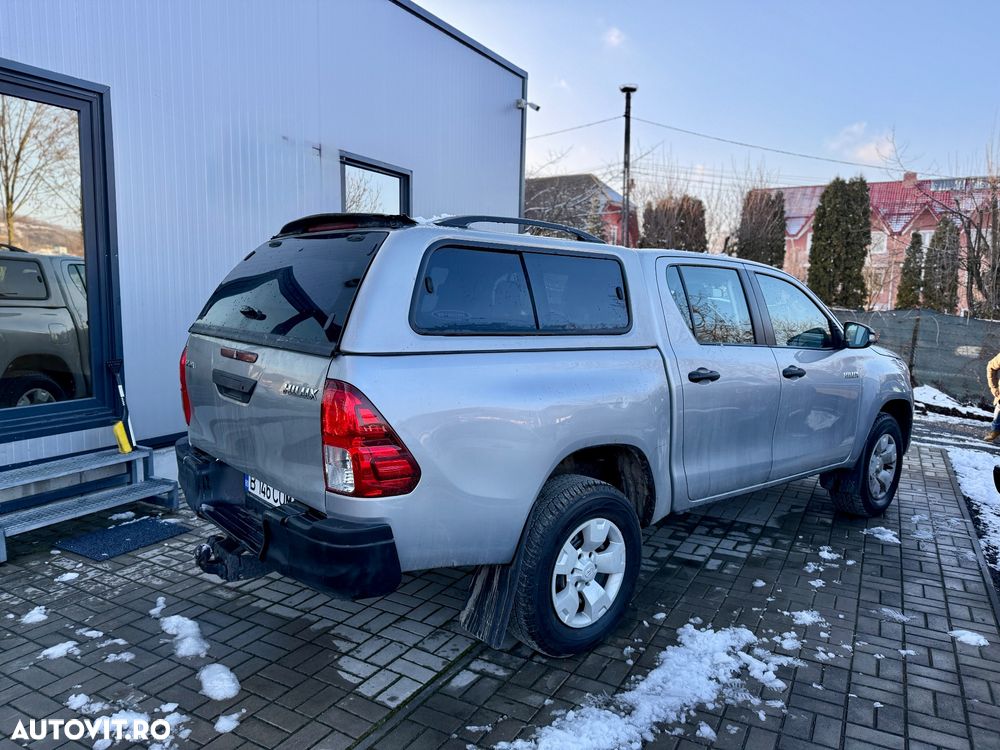 Toyota Hilux 4x4 Double Cab M/T Comfort - 13