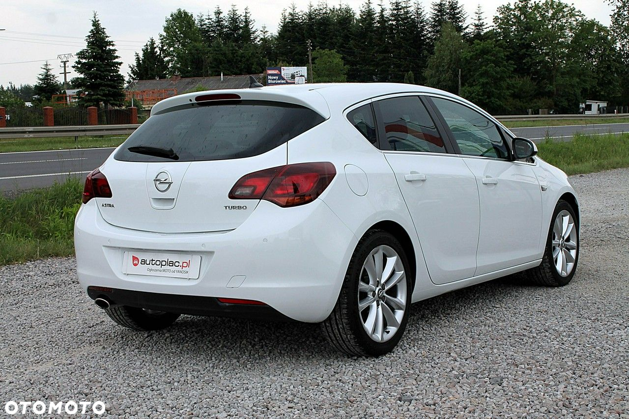 Opel Astra IV 1.4 T Cosmo S&S - 18