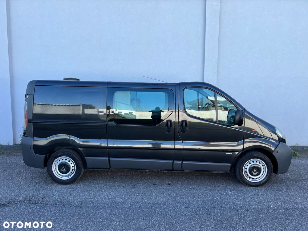 Opel Vivaro LONG - 9