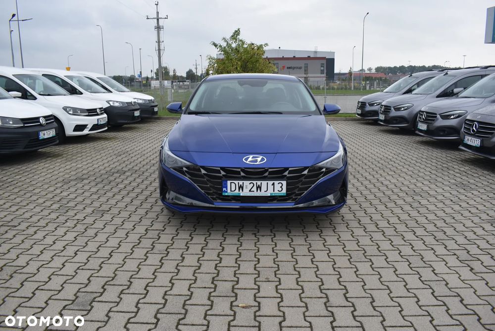Hyundai Elantra 1.6 Smart CVT - 4