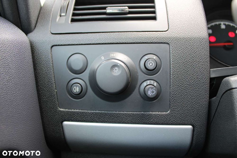 Opel Zafira - 27