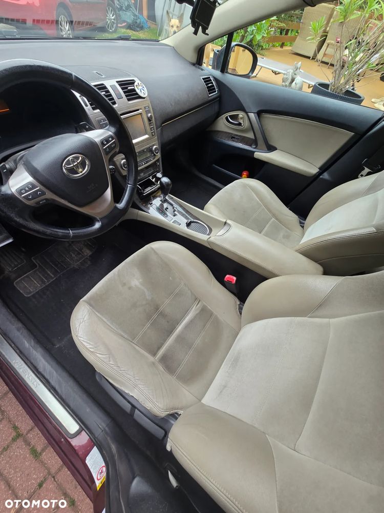 Toyota Avensis 1.8 Premium MS - 4