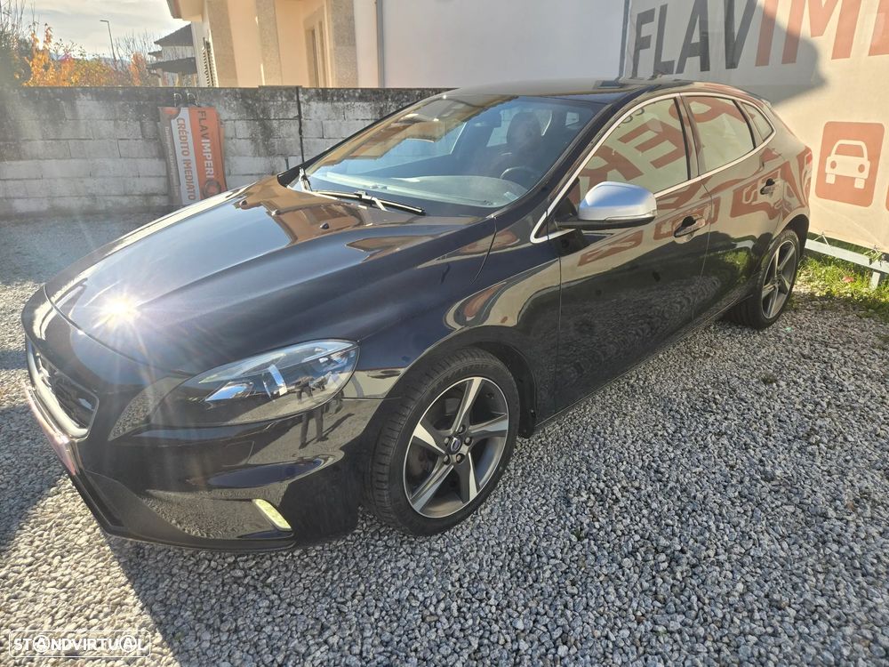 Volvo V40 D2 R Design - 3