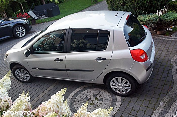 Renault Clio 1.5 dCi Dynamique - 8