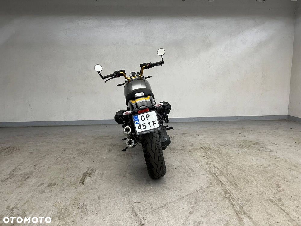 BMW R - 6