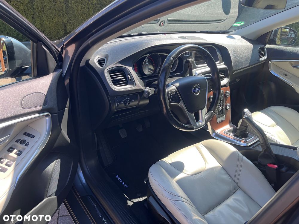 Volvo V40 D2 Summum - 7