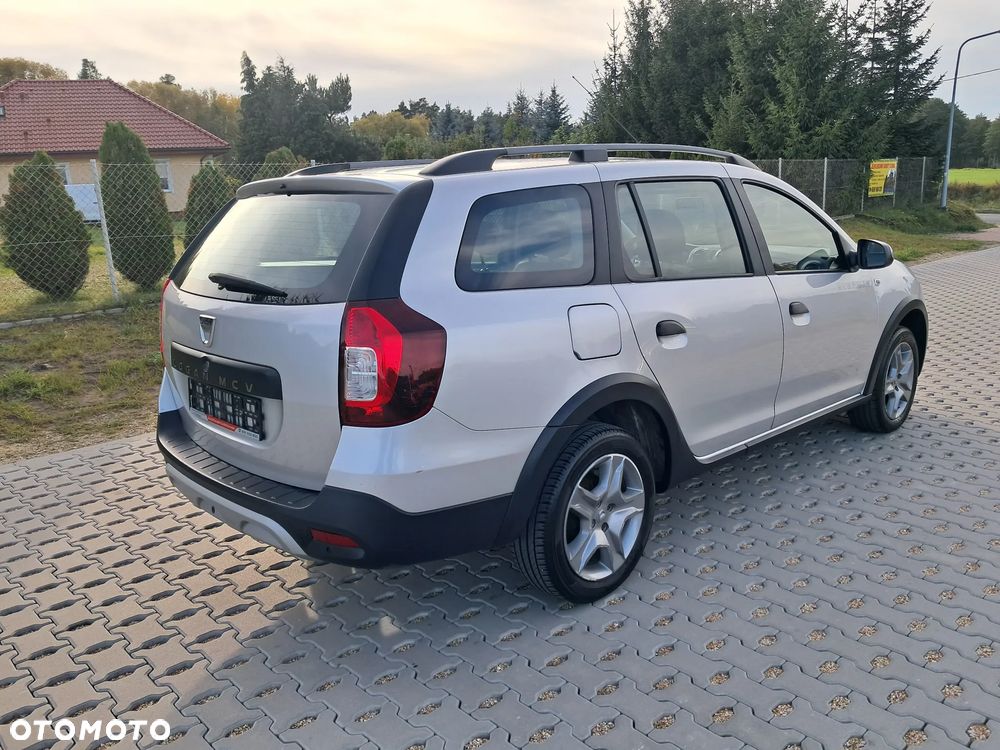 Dacia Logan TCe 90 S&S Stepway Celebration - 8