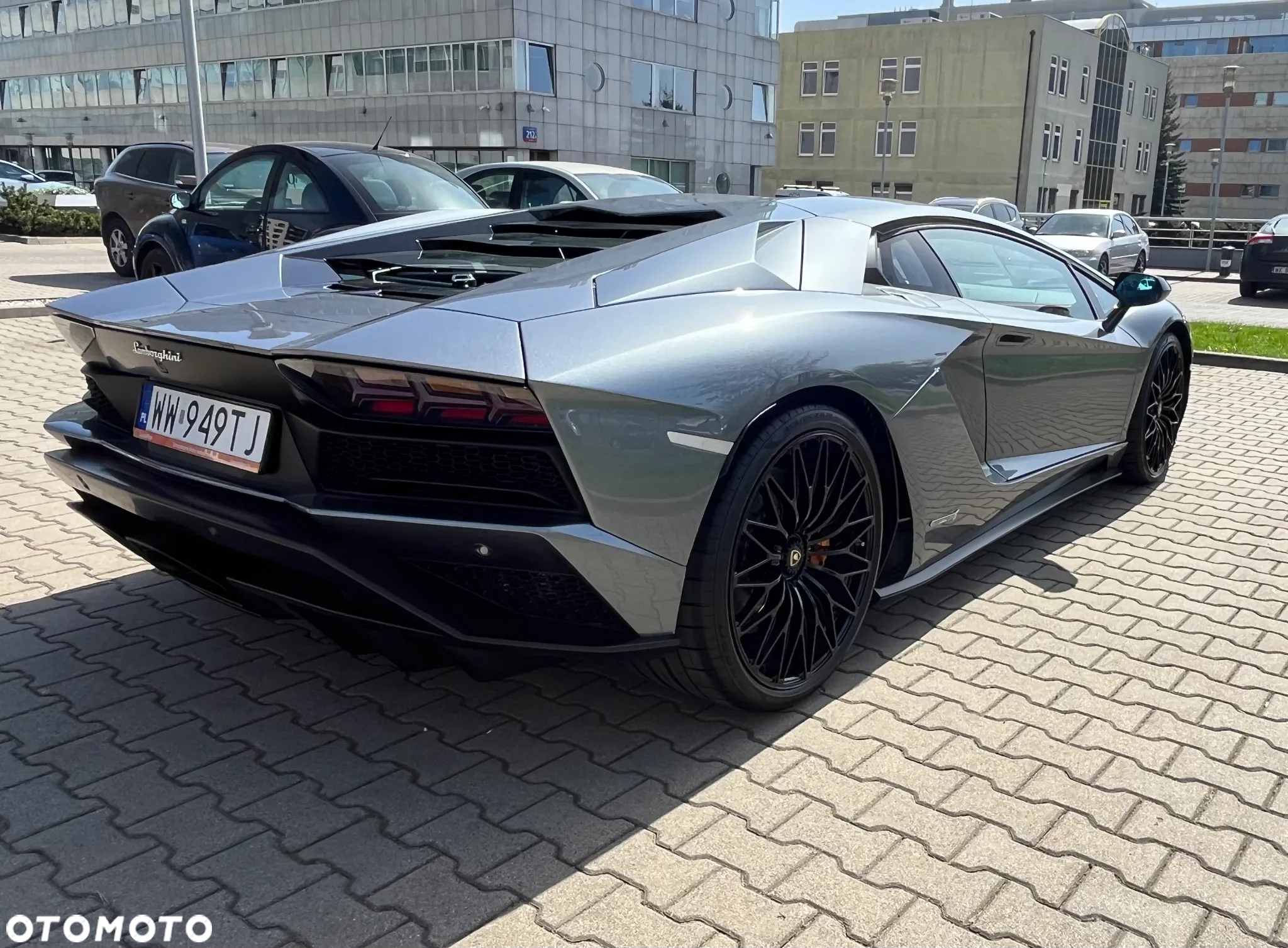 Lamborghini Aventador S - 20