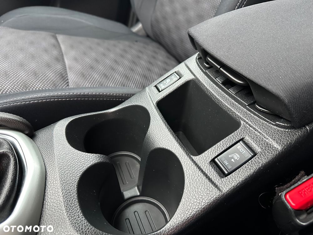 Nissan Qashqai 1.6 DCi N-Connecta EU6 - 26