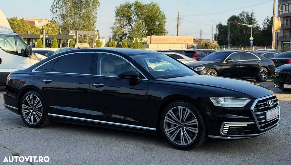 Audi A8 - 12