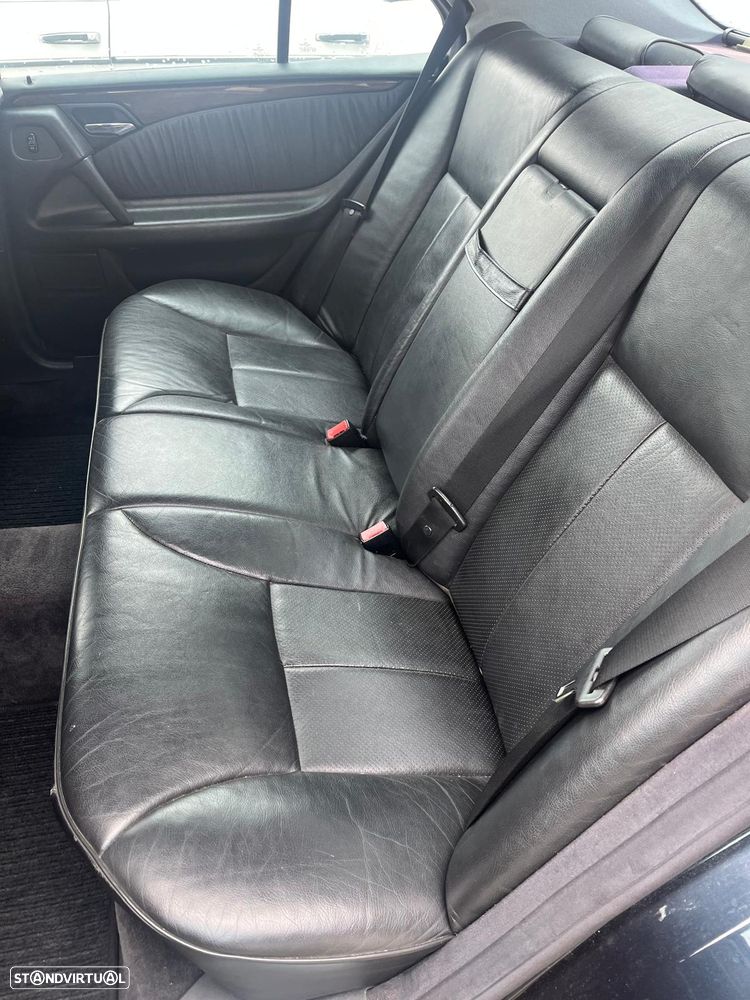 Mercedes-Benz E 300 - 9