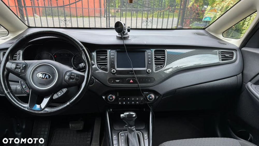 Kia Carens 1.7 CRDi Business Line 7DCT - 15