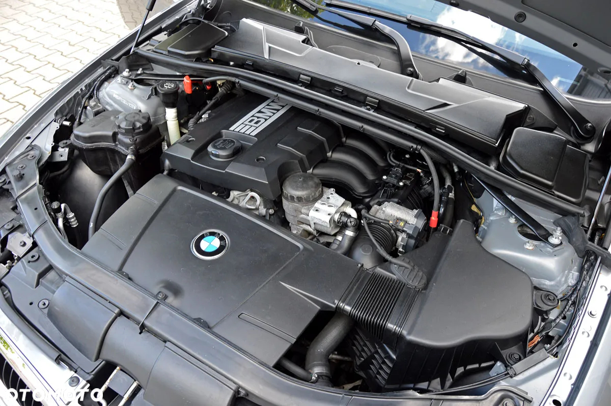 BMW Seria 3 - 23