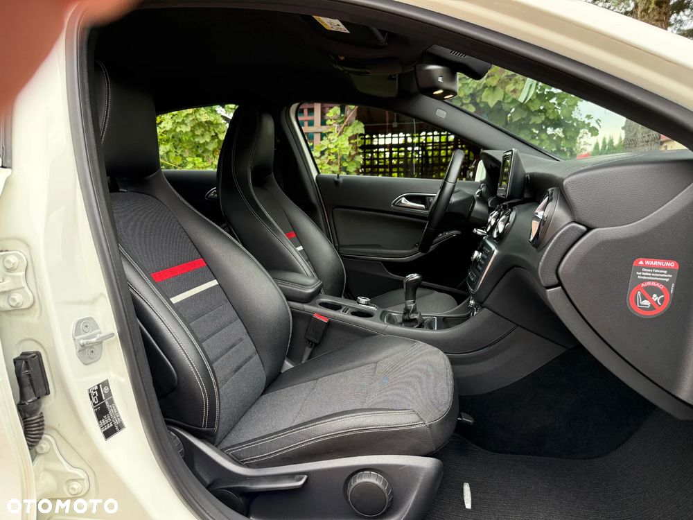 Mercedes-Benz Klasa A 180 (BlueEFFICIENCY) Style - 19