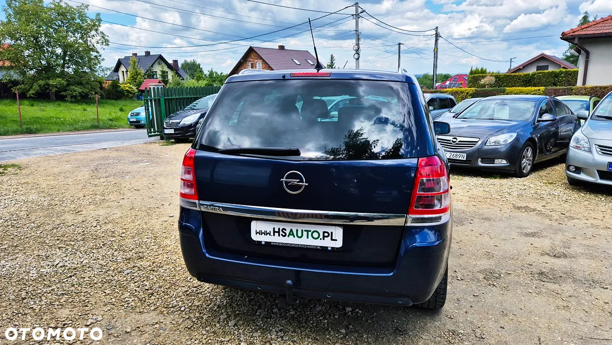 Opel Zafira 1.8 Cosmo - 19