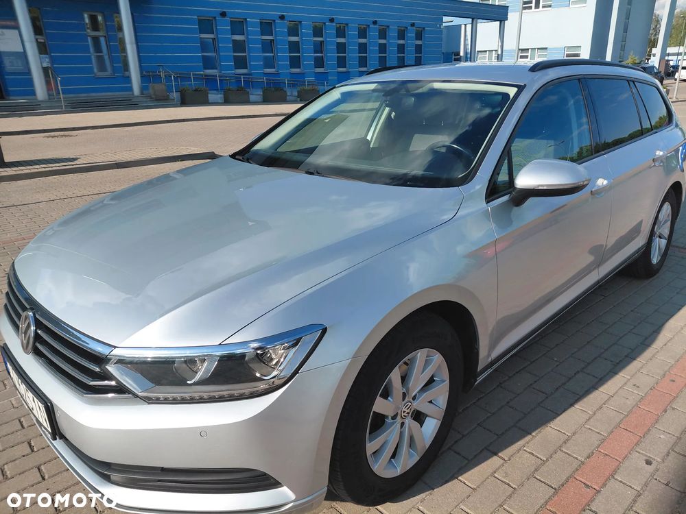 Volkswagen Passat - 9