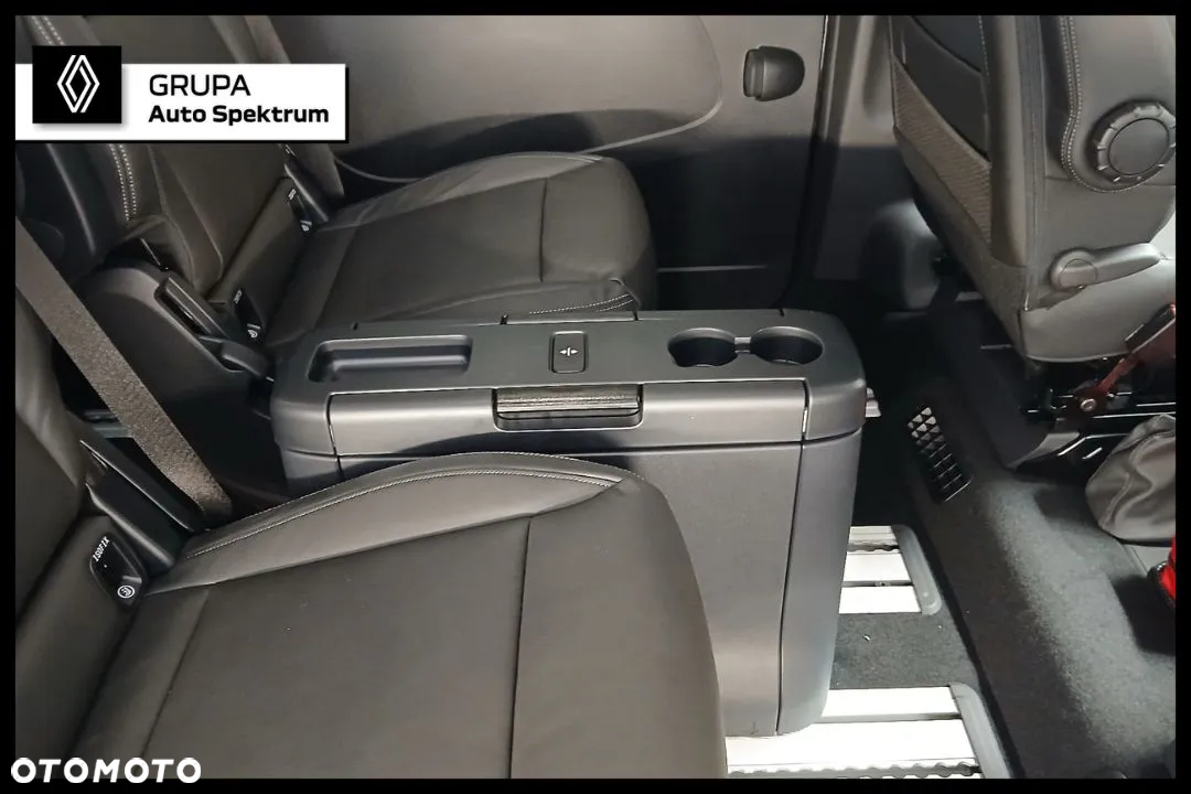 Renault Trafic SpaceClass 2.0 dCi Escapade EDC - 21