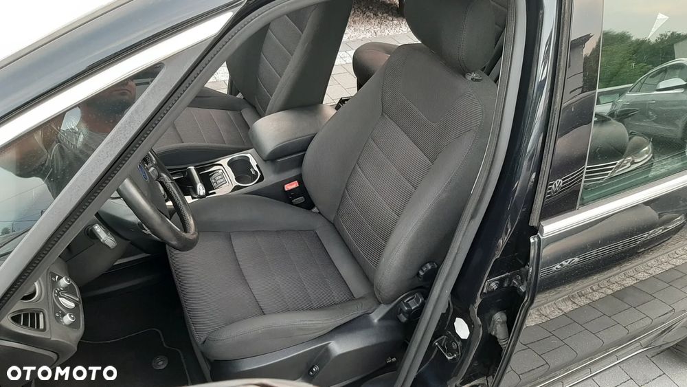 Ford S-Max - 8
