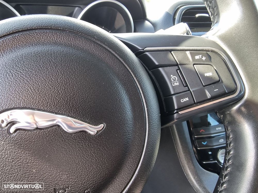 Jaguar F-Pace 2.0 i4D Pure Aut. - 17