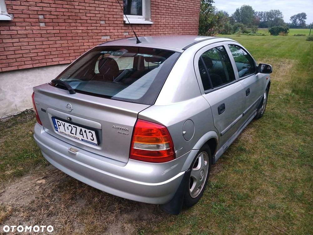 Opel Astra II 1.6 Comfort / Cool - 4