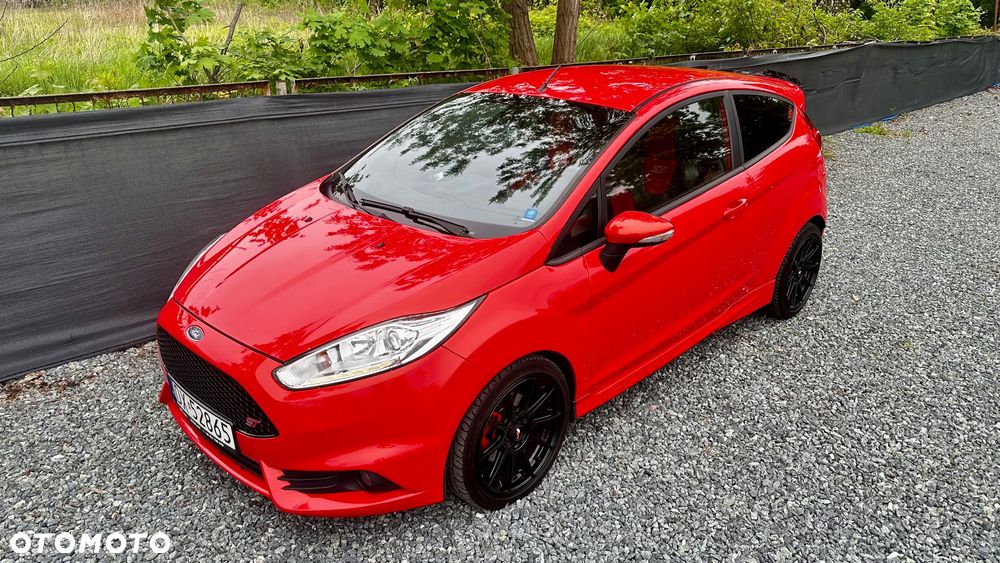 Ford Fiesta 1.6 EcoBoost mit Leder-Sport-Paket ST - 38