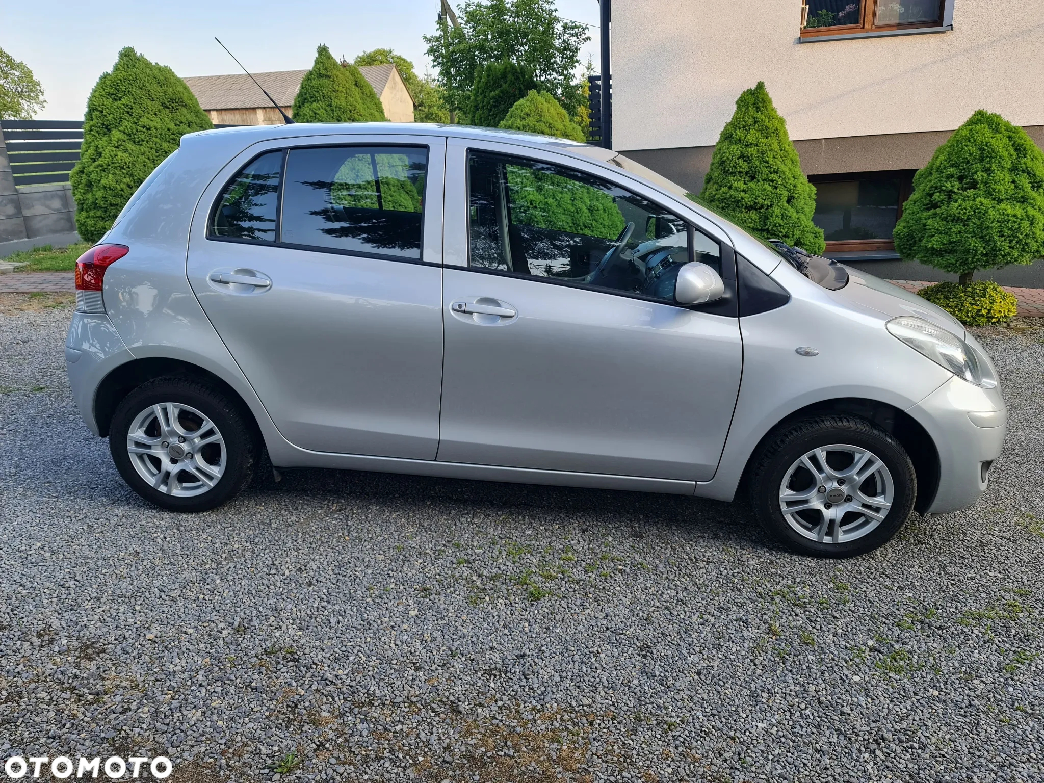 Toyota Yaris - 2