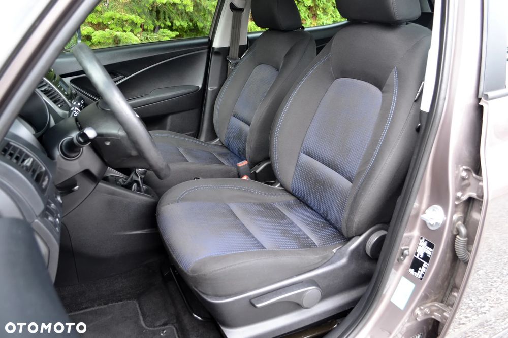 Hyundai ix20 - 19