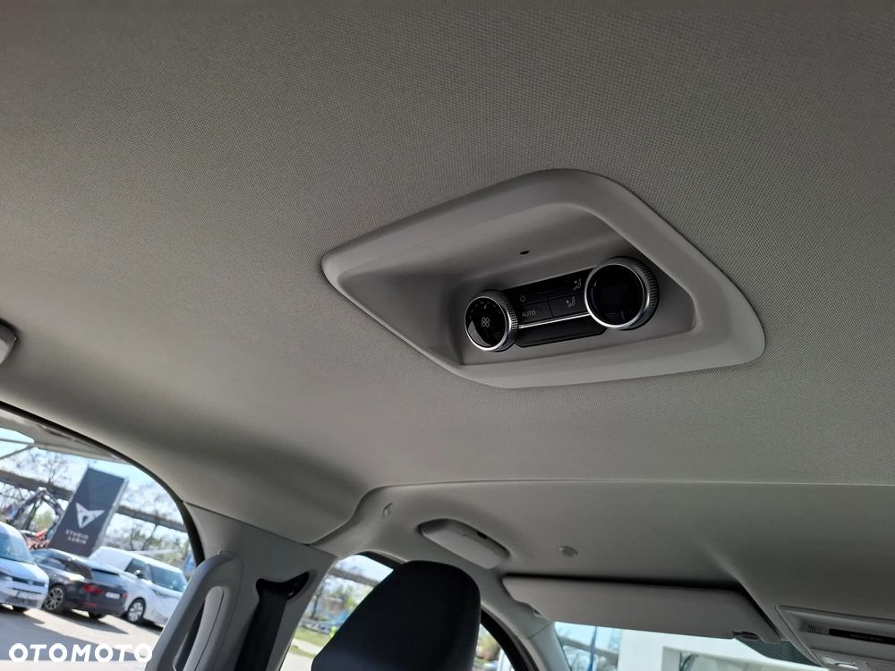 Volkswagen Caravelle 2.0 TDI L2 4Motion Style - 11