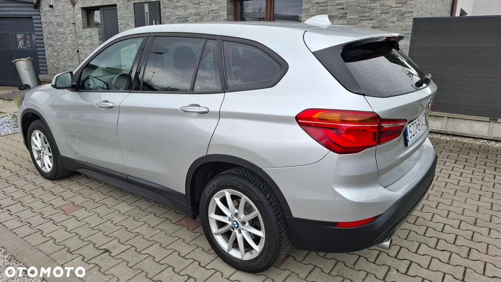 BMW X1 sDrive18i Advantage - 4