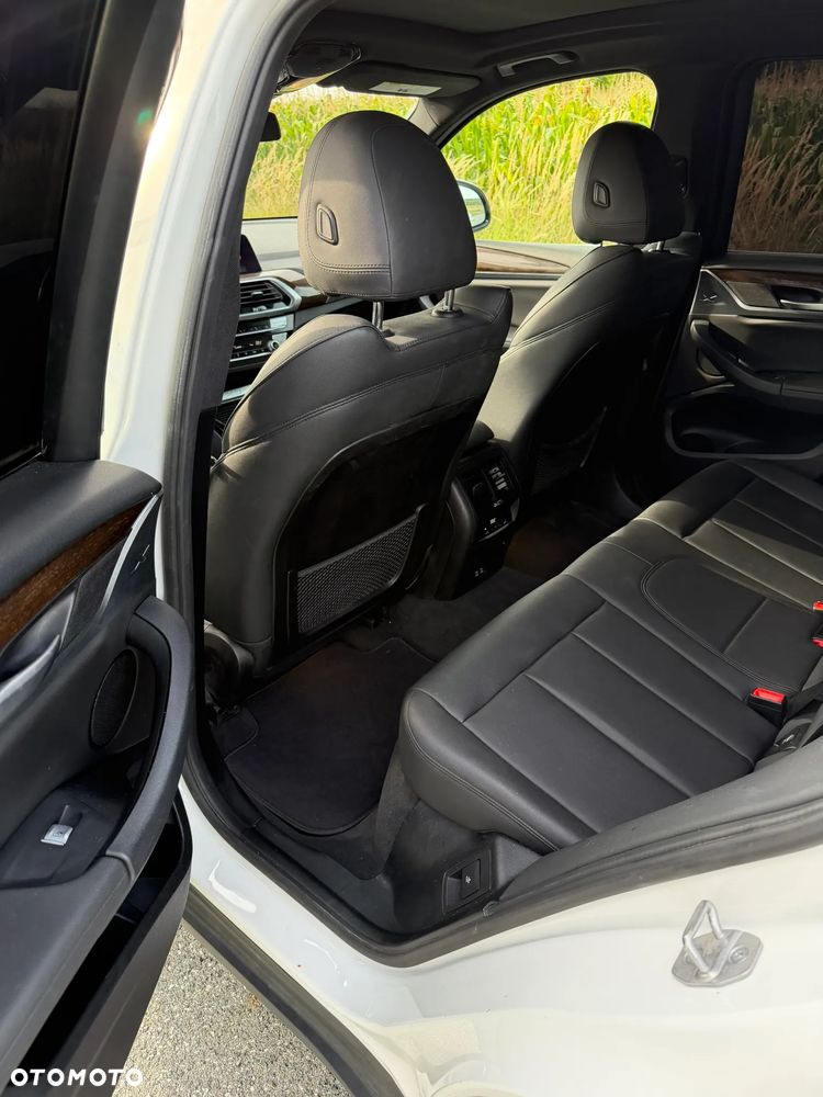 BMW X3 - 16