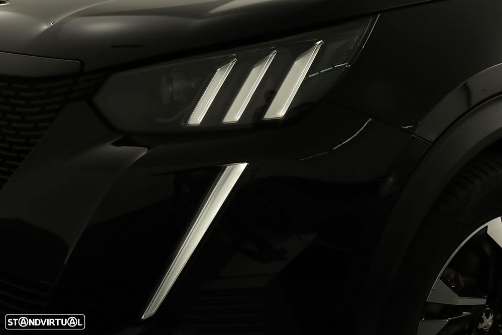 Peugeot e-2008 50 kWh GT - 6