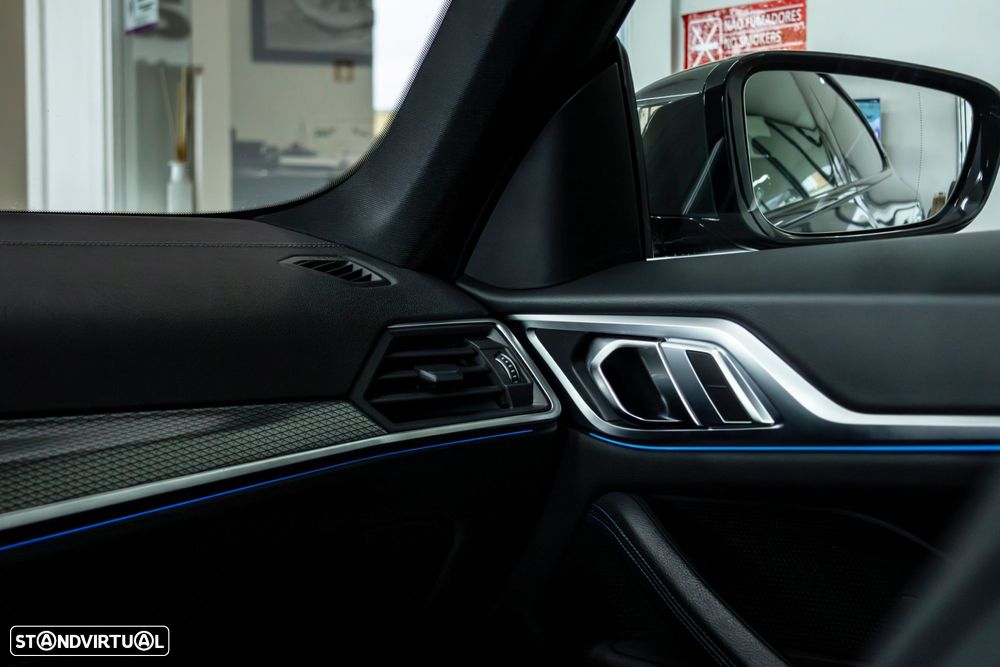 BMW i4 eDrive40 Desportiva M - 15