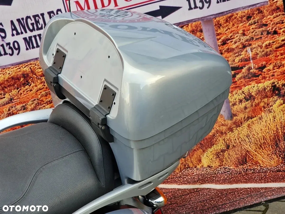 BMW R - 19