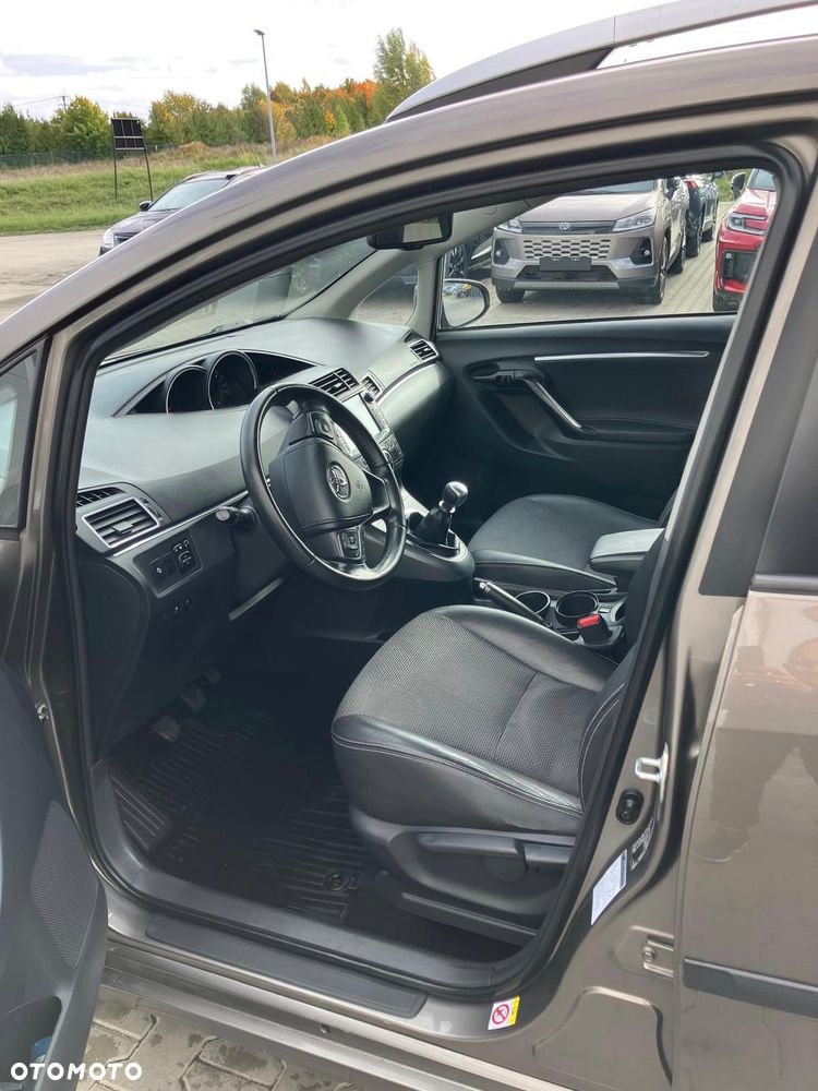 Toyota Verso 1.8 Prestige 7os EU6 - 16