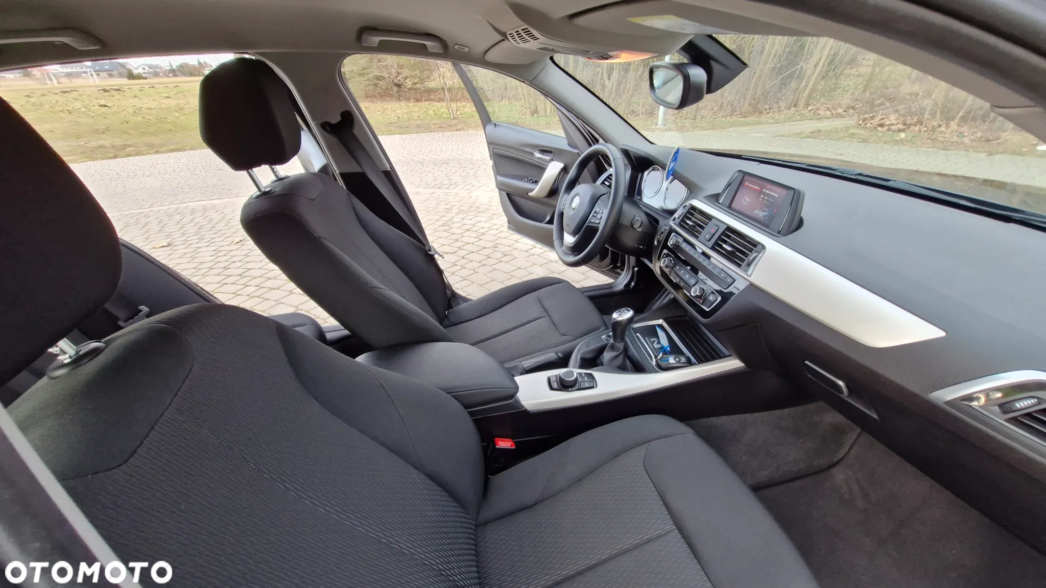 BMW Seria 1 118i - 11