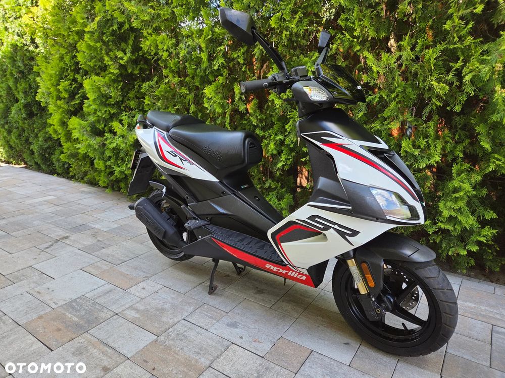 Aprilia SR - 1