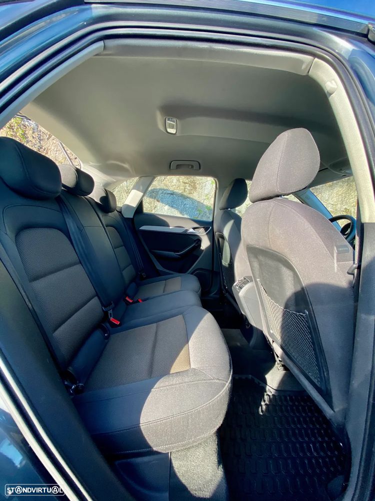 Audi Q3 2.0 TDI S-line - 31