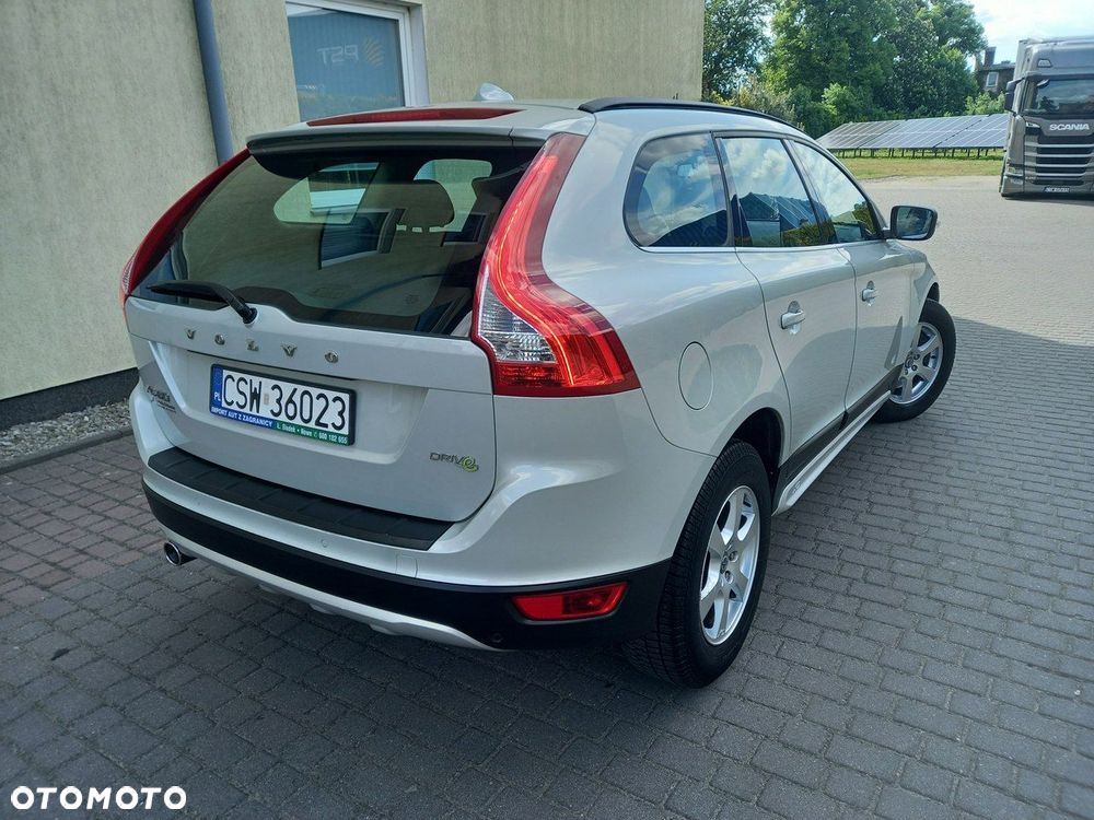 Volvo XC 60 DRIVe Momentum - 2