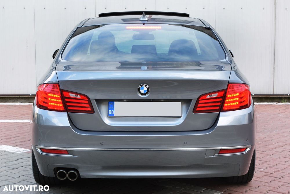 BMW Seria 5 520d Aut. Luxury Line - 13