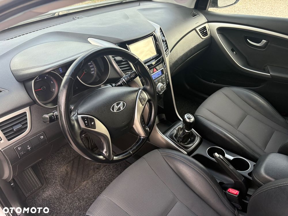 Hyundai i30 1.4 CRDi Intro Edition - 19