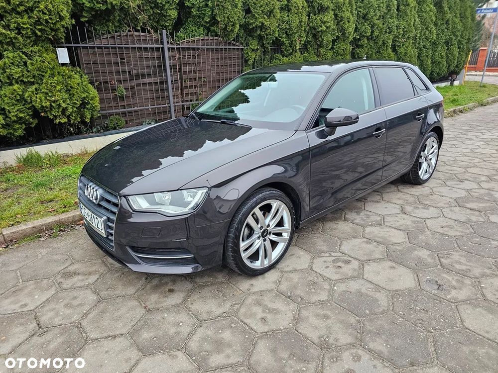 Audi A3 Sportback - 1