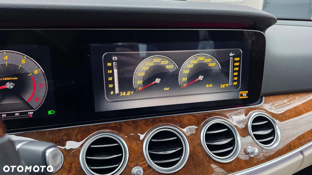 Mercedes-Benz Klasa E 450 4Matic 9G-TRONIC AMG Line - 17